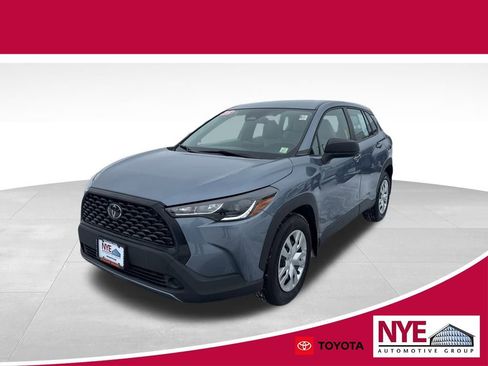 Used 2023 Toyota Corolla Cross L image 1