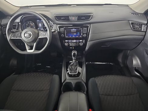 Used 2020 Nissan Rogue SV FWD image 11