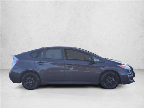 Used 2014 Toyota Prius Three FWD image 4