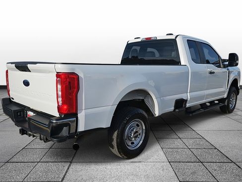Used 2023 Ford F250 XL w/ XL Chrome Package image 5
