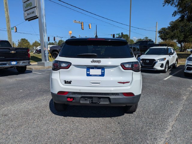 Used 2023 Jeep Compass Trailhawk w/ Trailhawk Elite Group AWD/4WD image 6