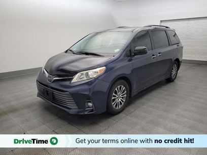 Used 2018 Toyota Sienna XLE