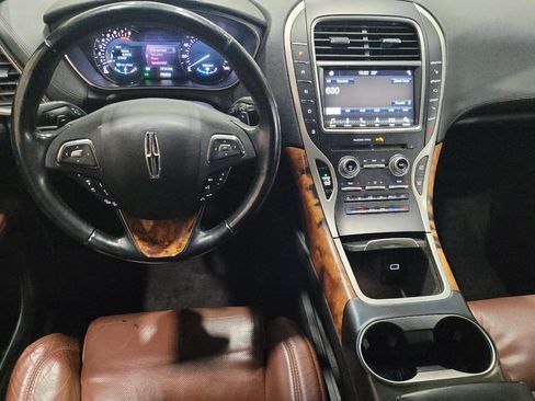 Used 2017 Lincoln MKX Reserve w/ Driver Assistance Package image 22