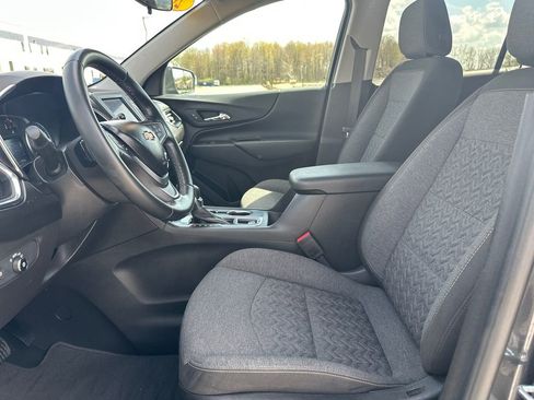 Used 2023 Chevrolet Equinox LT FWD image 9