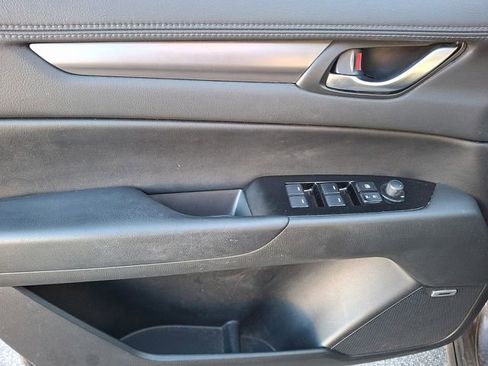Used 2019 MAZDA CX-5 Touring image 16