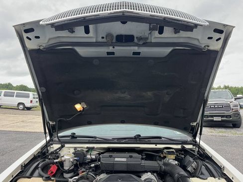 Used 1992 Buick Roadmaster Sedan RWD image 76