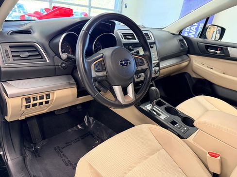 Used 2016 Subaru Outback 2.5i Premium image 16
