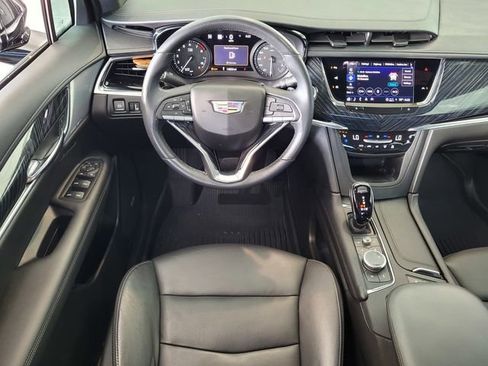 Certified 2024 Cadillac XT6 Premium Luxury w/ Technology Package AWD/4WD image 16