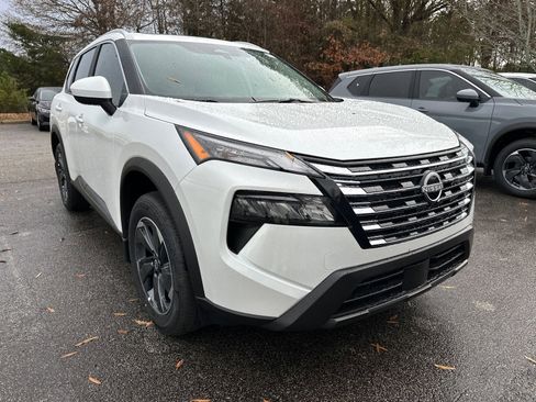 New 2026 Nissan Rogue SV w/ SV Premium Package image 3