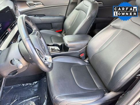 Used 2023 Kia Sportage EX AWD/4WD image 5