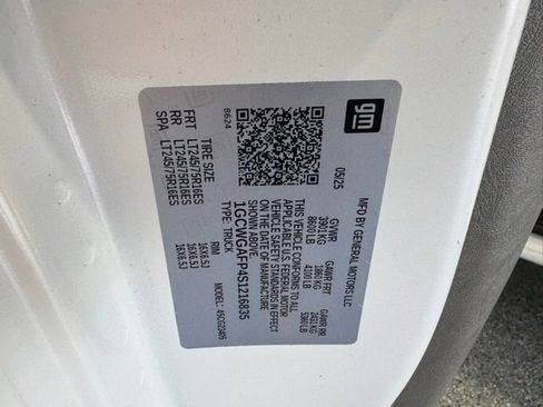 Used 2025 Chevrolet Express 2500 Work Van w/ Driver Convenience Package image 22