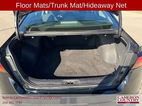 Used 2024 Nissan Altima 2.5 SV image 16