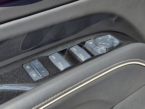 Used 2024 Cadillac Escalade V AWD/4WD image 21