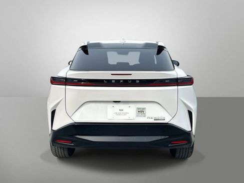 Used 2024 Lexus RZ 450e Premium w/ Technology Package image 27
