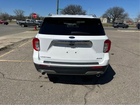 Used 2022 Ford Explorer Limited image 5