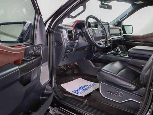Used 2022 Ford F150 Lariat w/ Equipment Group 502A High AWD/4WD image 4