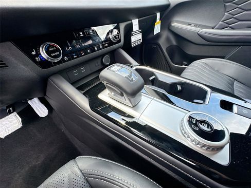 New 2026 Mitsubishi Outlander SEL FWD image 15