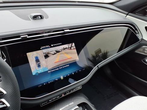 New 2026 Mercedes-Benz E 53 AMG e 4MATIC Sedan image 6