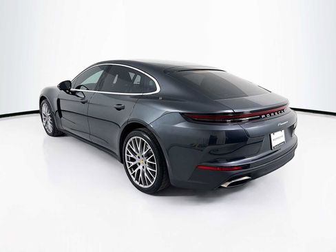 Certified 2025 Porsche Panamera RWD image 3