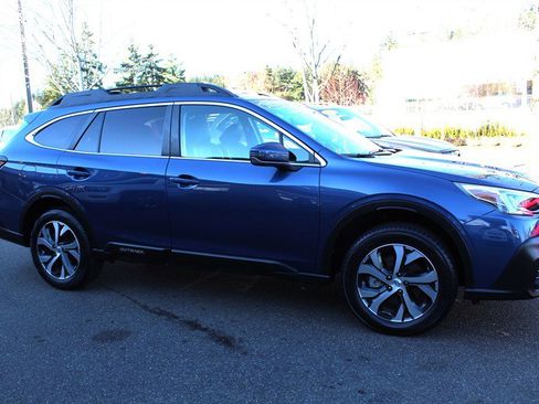 Used 2022 Subaru Outback Limited image 6
