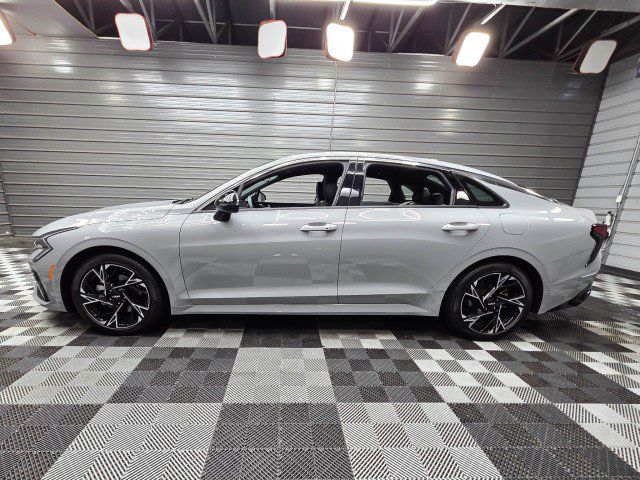 Used 2025 Kia K5 GT-Line AWD/4WD image 9