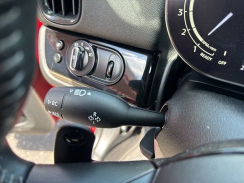 Used 2024 MINI Cooper Countryman S w/ Premium Package FWD image 38