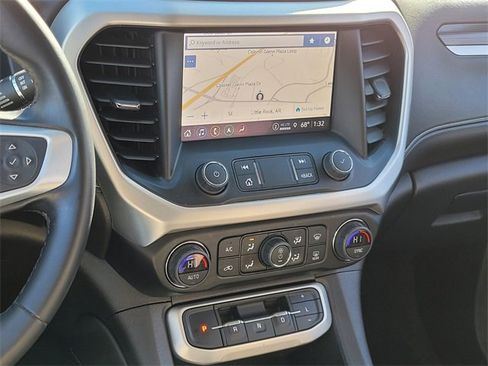 Used 2023 GMC Acadia SLT image 23