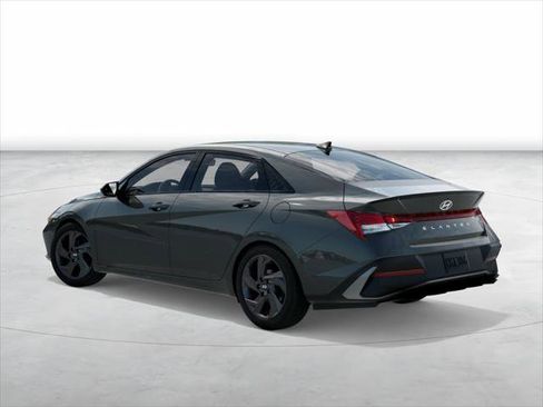New 2026 Hyundai Elantra Sport image 5