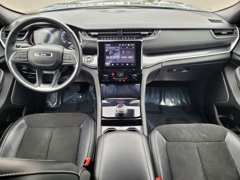 Used 2022 Jeep Grand Cherokee L Laredo image 14