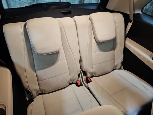 Certified 2026 Mercedes-Benz GLS 450 4MATIC image 14