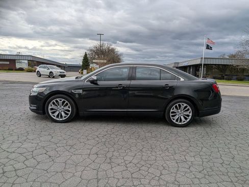 Used 2013 Ford Taurus Limited image 9