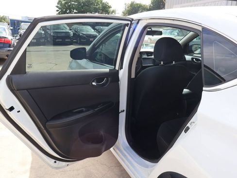 Used 2019 Nissan Sentra S FWD image 18