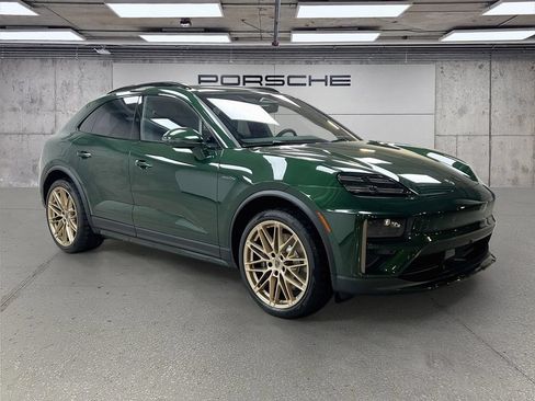 Certified 2026 Porsche Macan Turbo Electric AWD/4WD image 7