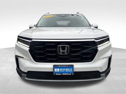 Certified 2024 Honda Pilot Touring image 11