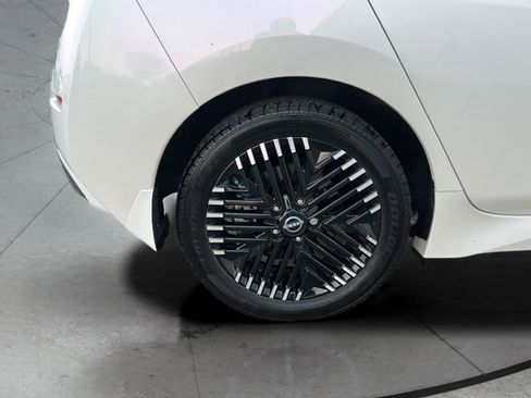 Used 2023 Nissan Leaf SV Plus image 29