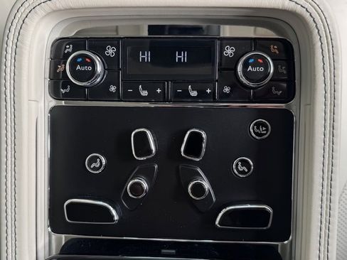 Used 2019 Bentley Mulsanne Speed image 21