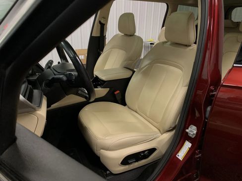 Used 2021 Jeep Grand Cherokee L Limited image 45