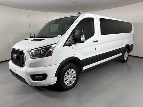 Used 2023 Ford Transit 350 XLT RWD image 5