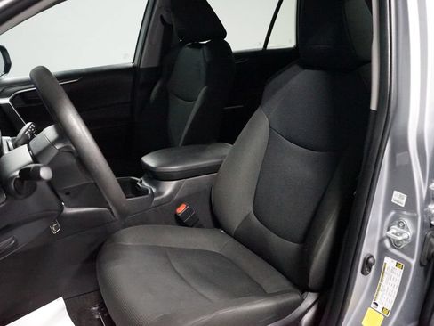 Certified 2025 Toyota RAV4 LE FWD image 26