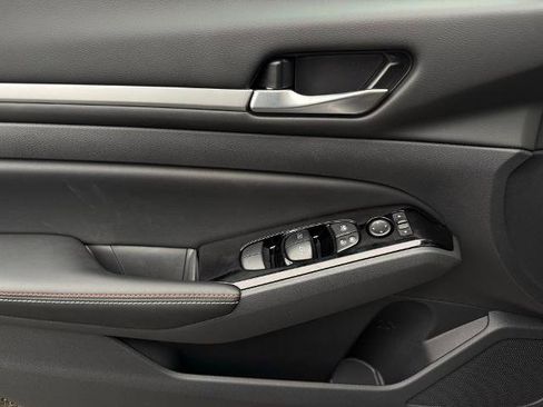 New 2025 Nissan Altima 2.5 SR w/ SR Premium Package image 20