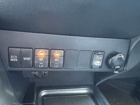 Used 2017 Toyota RAV4 SE AWD/4WD image 26