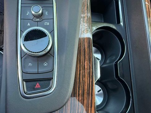 Certified 2024 Cadillac Escalade Premium Luxury AWD/4WD image 25