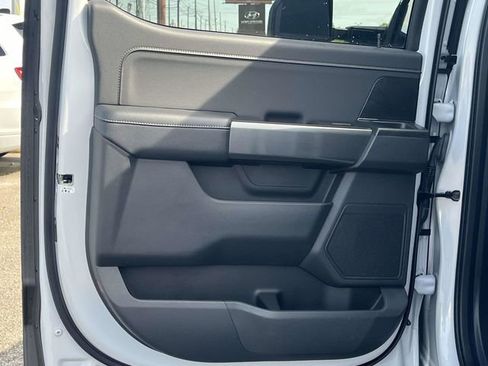 Used 2022 Ford F150 XLT w/ Equipment Group 302A High AWD/4WD image 16