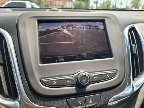 Used 2024 Chevrolet Equinox LS w/ LS Convenience Package FWD image 19