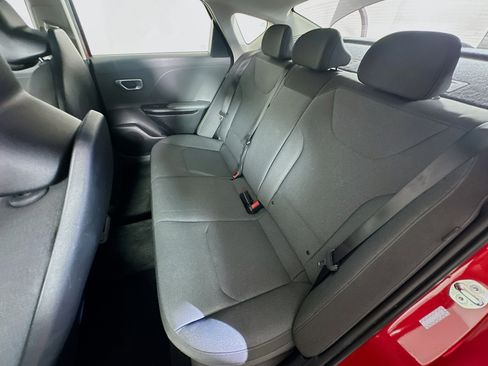 Used 2025 Kia K4 LXS image 25