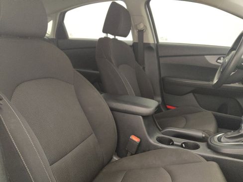 Used 2019 Kia Forte LXS FWD image 21