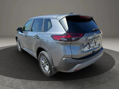 Used 2023 Nissan Rogue S AWD/4WD image 8