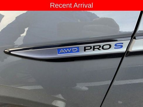 Used 2023 Volkswagen ID.4 Pro S image 5