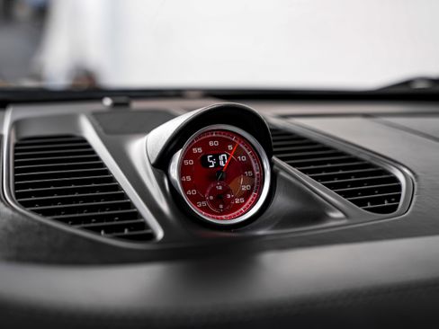 Used 2014 Porsche 911 Carrera 4S image 12