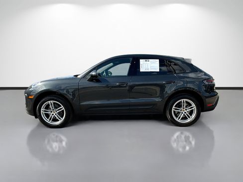 Used 2025 Porsche Macan AWD/4WD image 2